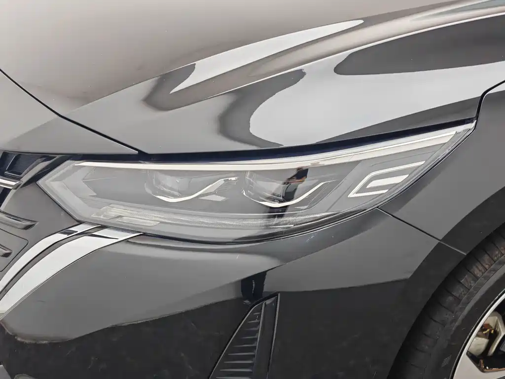 Nissan Sylphy — миниатюра 8