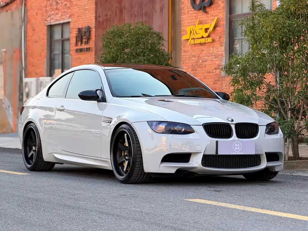 BMW M3 — миниатюра 3