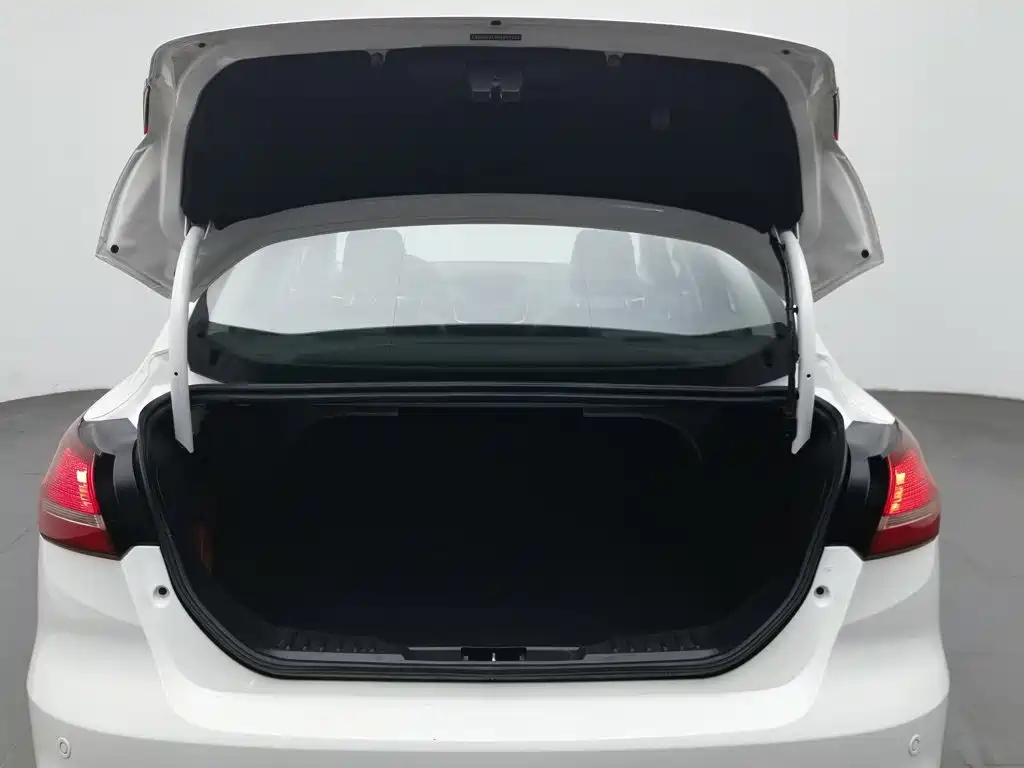Ford Focus — миниатюра 16