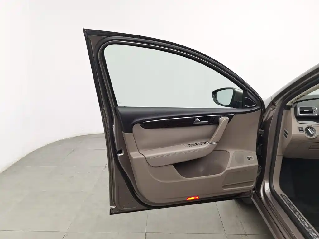 Volkswagen Magotan — миниатюра 8