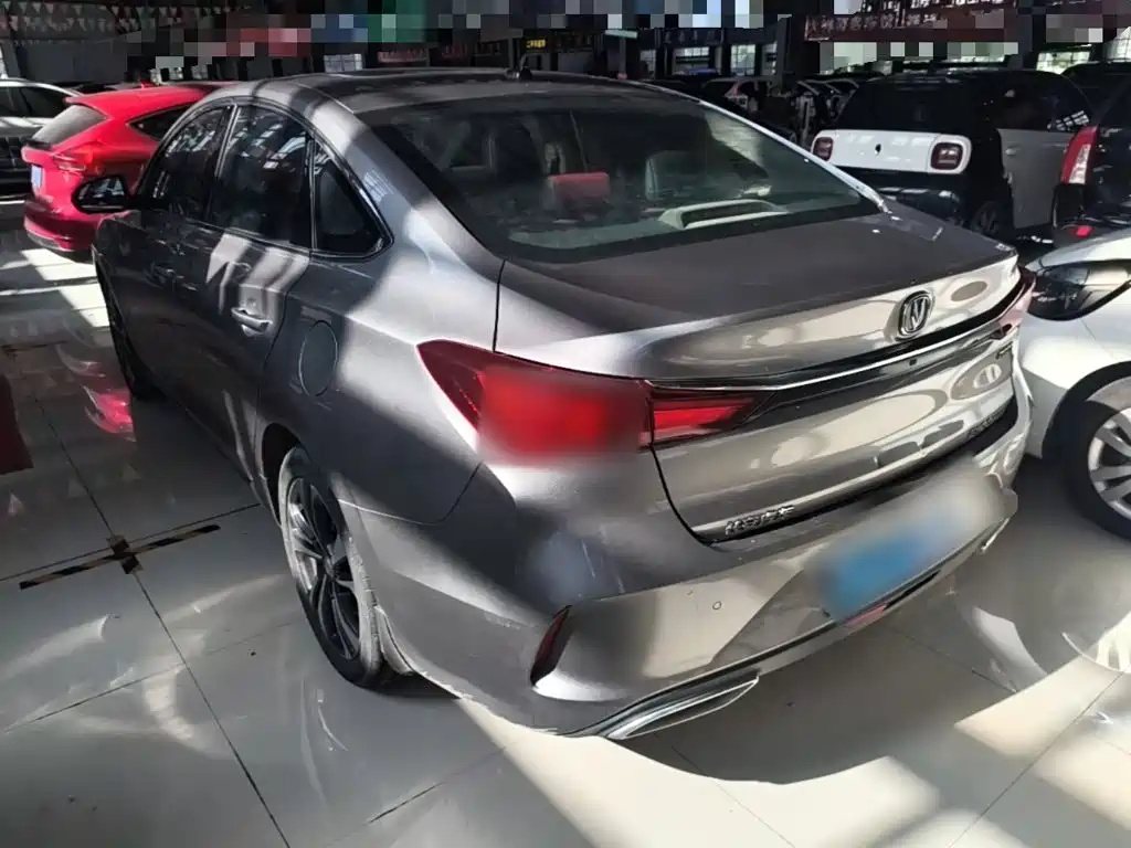 Changan Eado — миниатюра 5