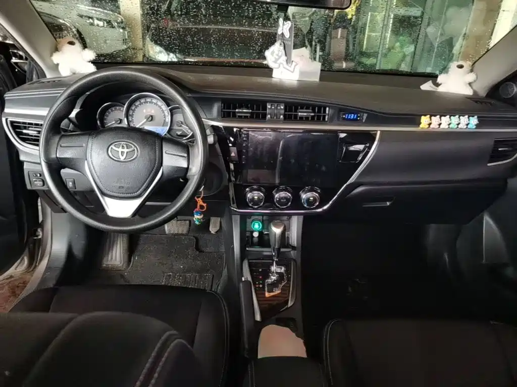 Toyota Corolla — миниатюра 10