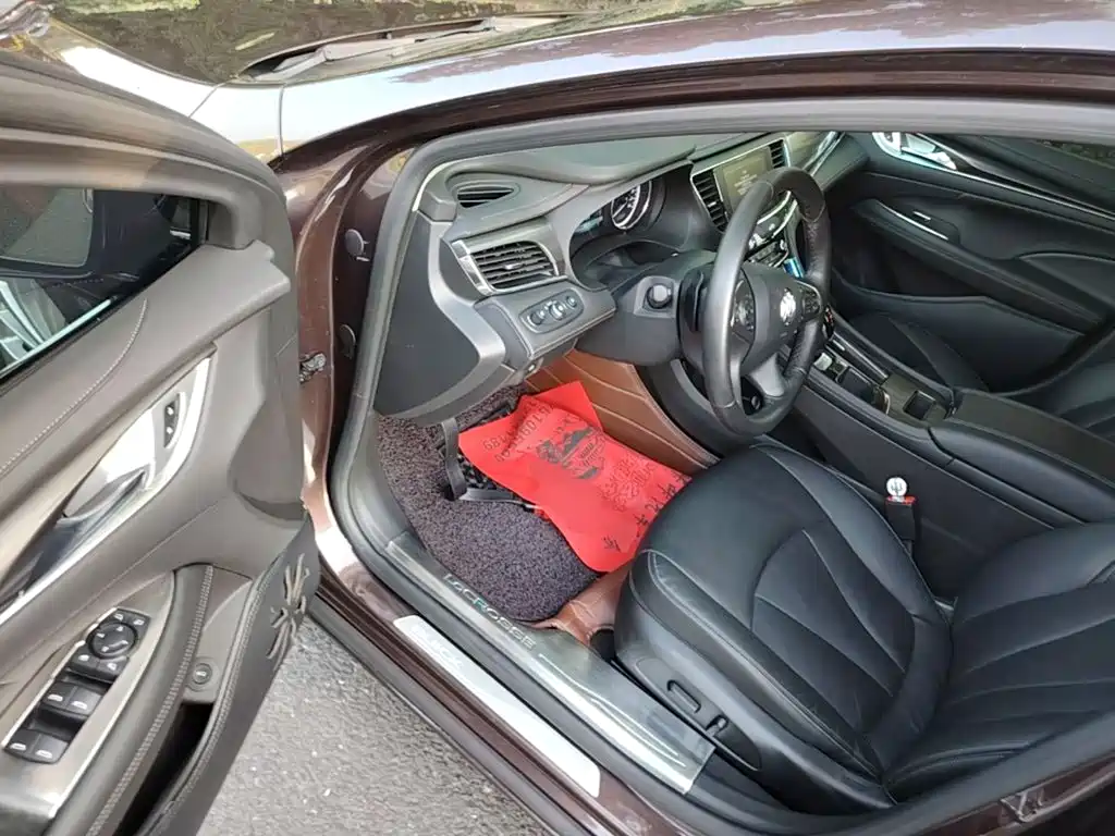 Buick LaCrosse — миниатюра 16