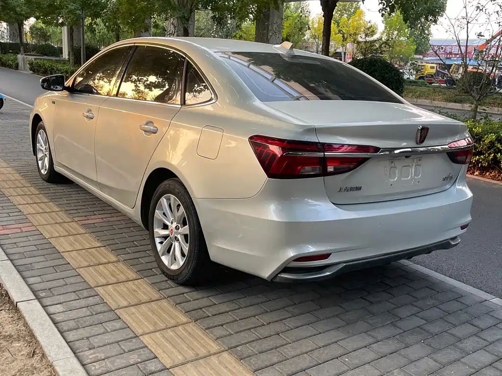 Roewe i6 New Energy — миниатюра 6