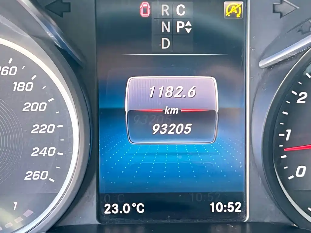 Mercedes-Benz V-Class — миниатюра 15
