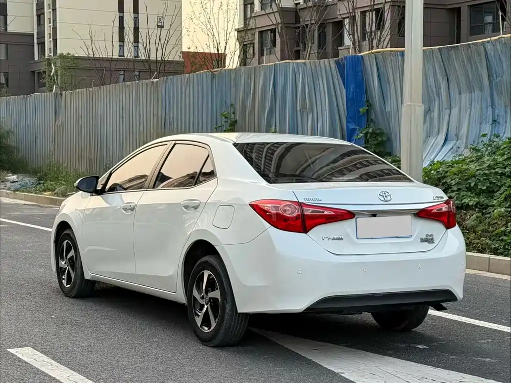 Toyota Corolla Levin 2017 185T CVT V