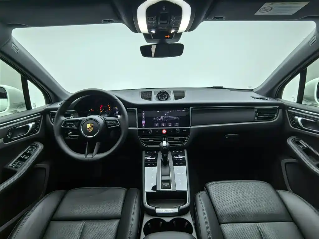 Porsche Macan — миниатюра 27