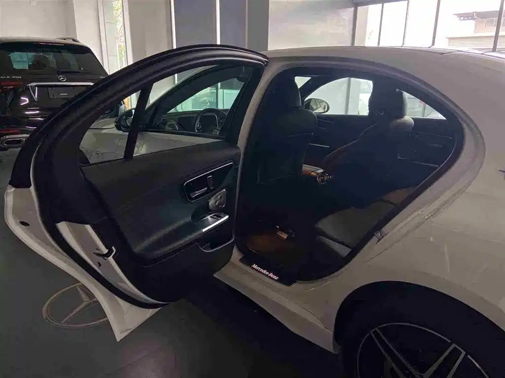 Mercedes-Benz C-Class C 2025 C 260 L Sport