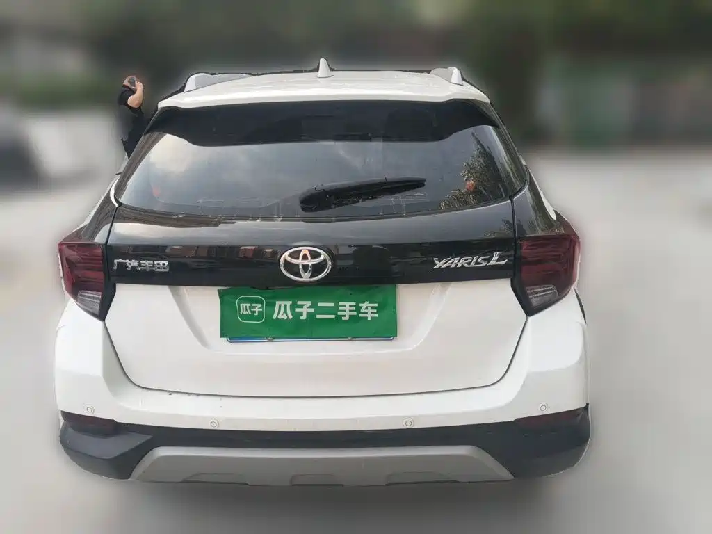 Toyota Yaris L — миниатюра 3
