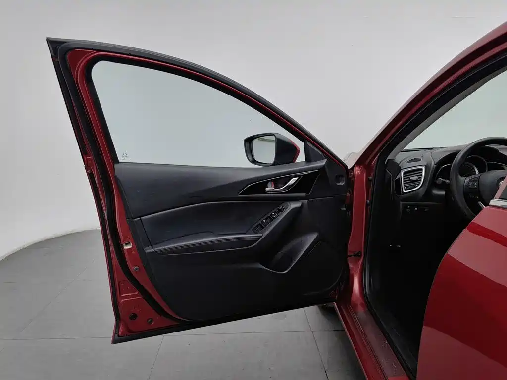 Mazda 3 Axela — миниатюра 8