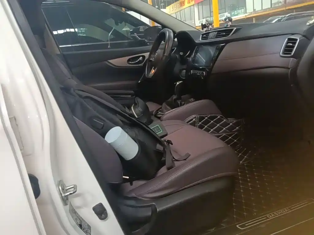 Nissan Qashqai — миниатюра 25