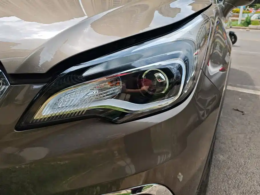 Buick Envision Plus — миниатюра 5