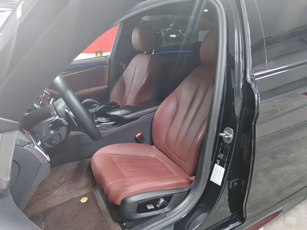 BMW 5 Series — миниатюра 22