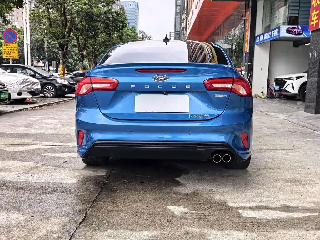 Ford Focus — миниатюра 5