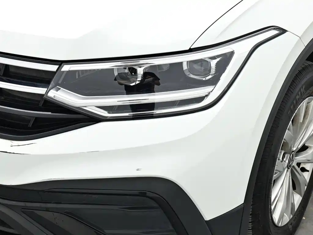 Volkswagen Tiguan L — миниатюра 17