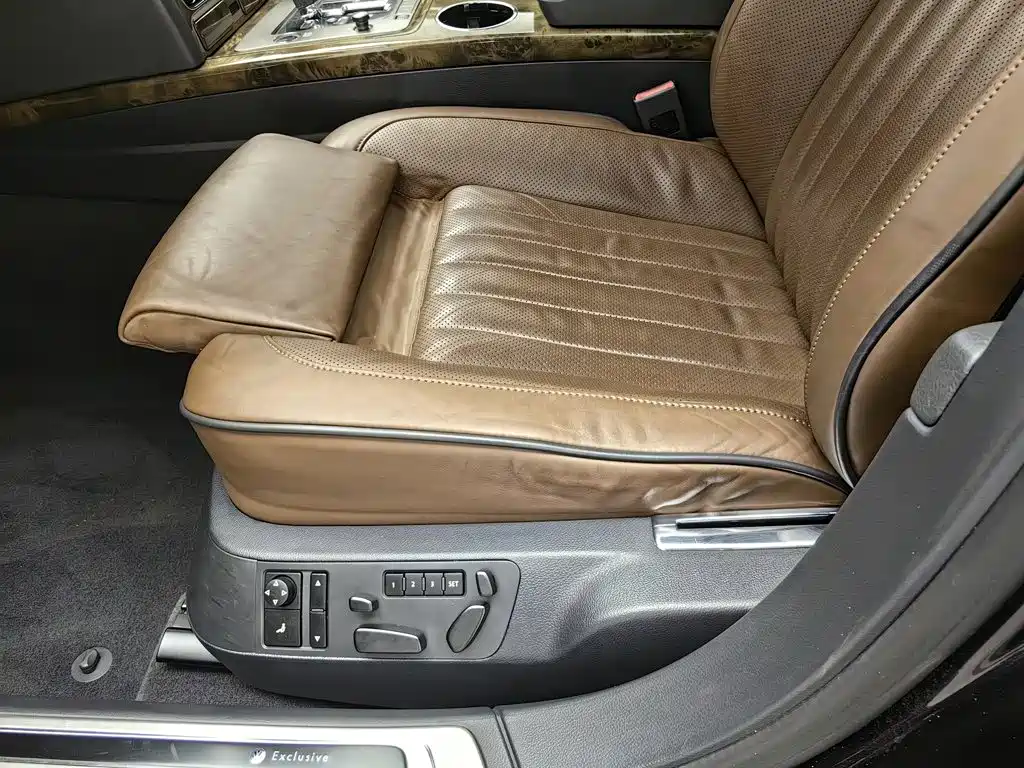 Volkswagen Phaeton — миниатюра 20