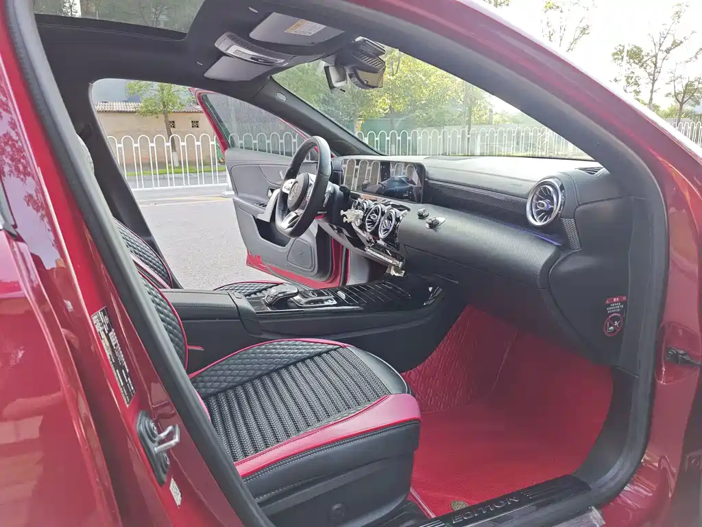 Mercedes-Benz A-Class — миниатюра 6