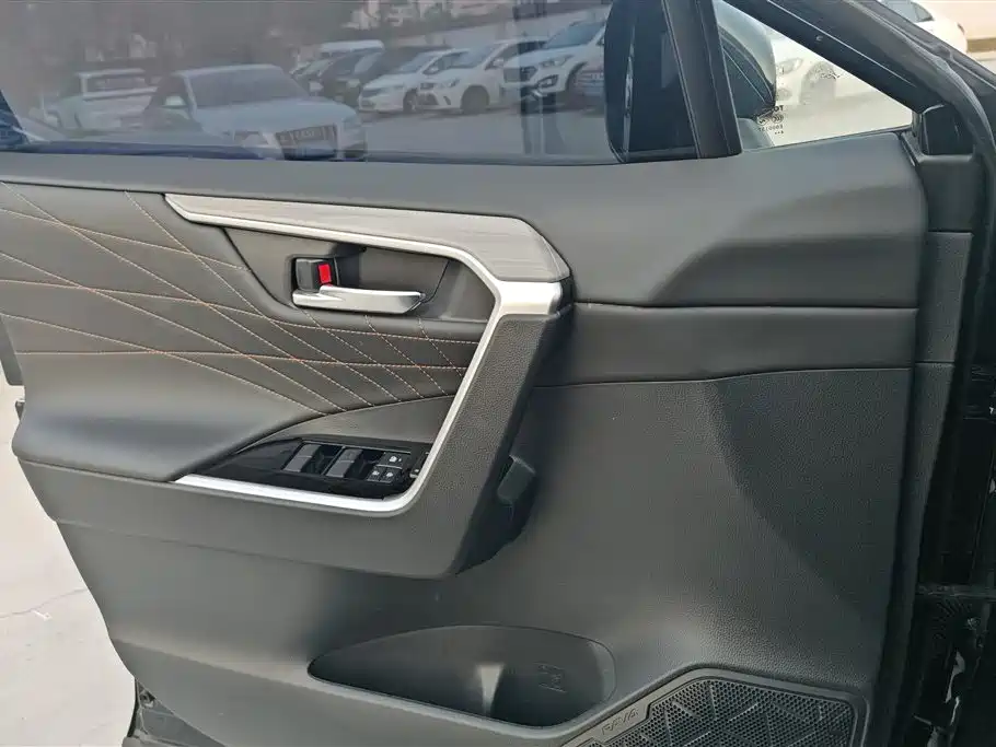 TOYOTA RAV4 RONGFANG