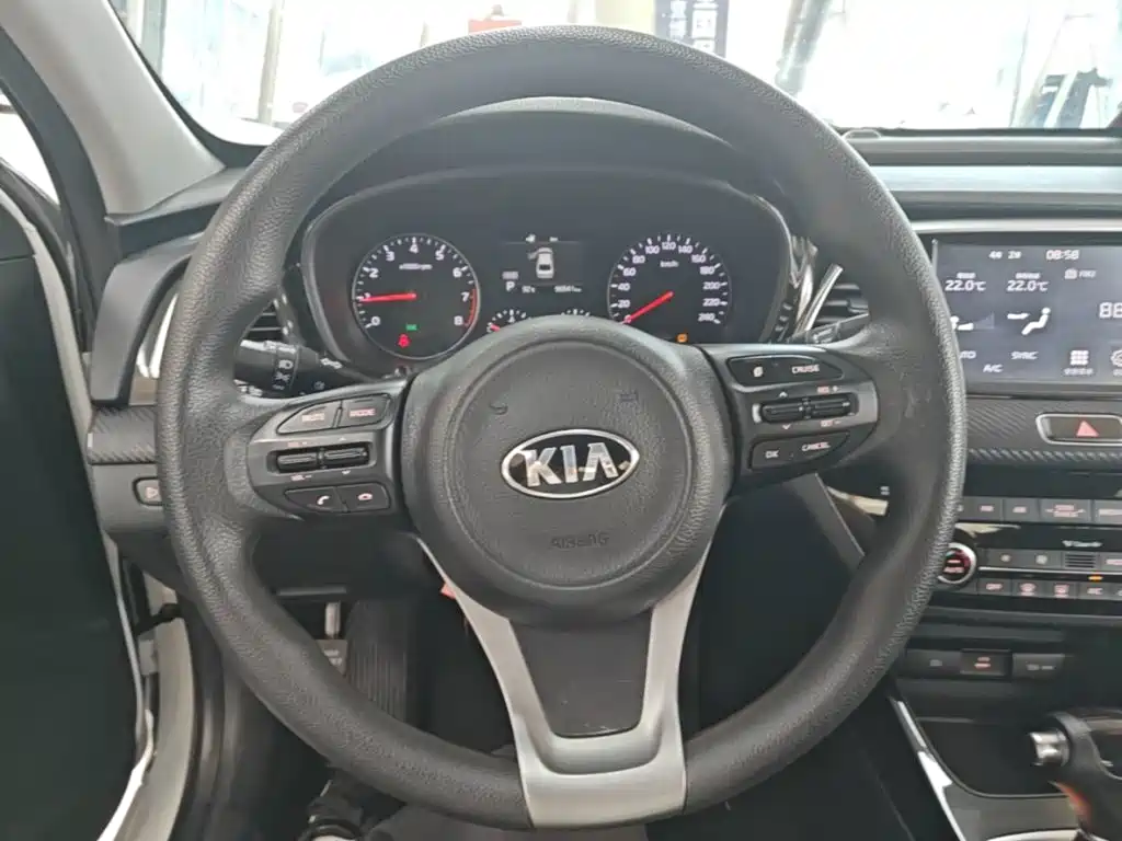Kia K4 — миниатюра 11