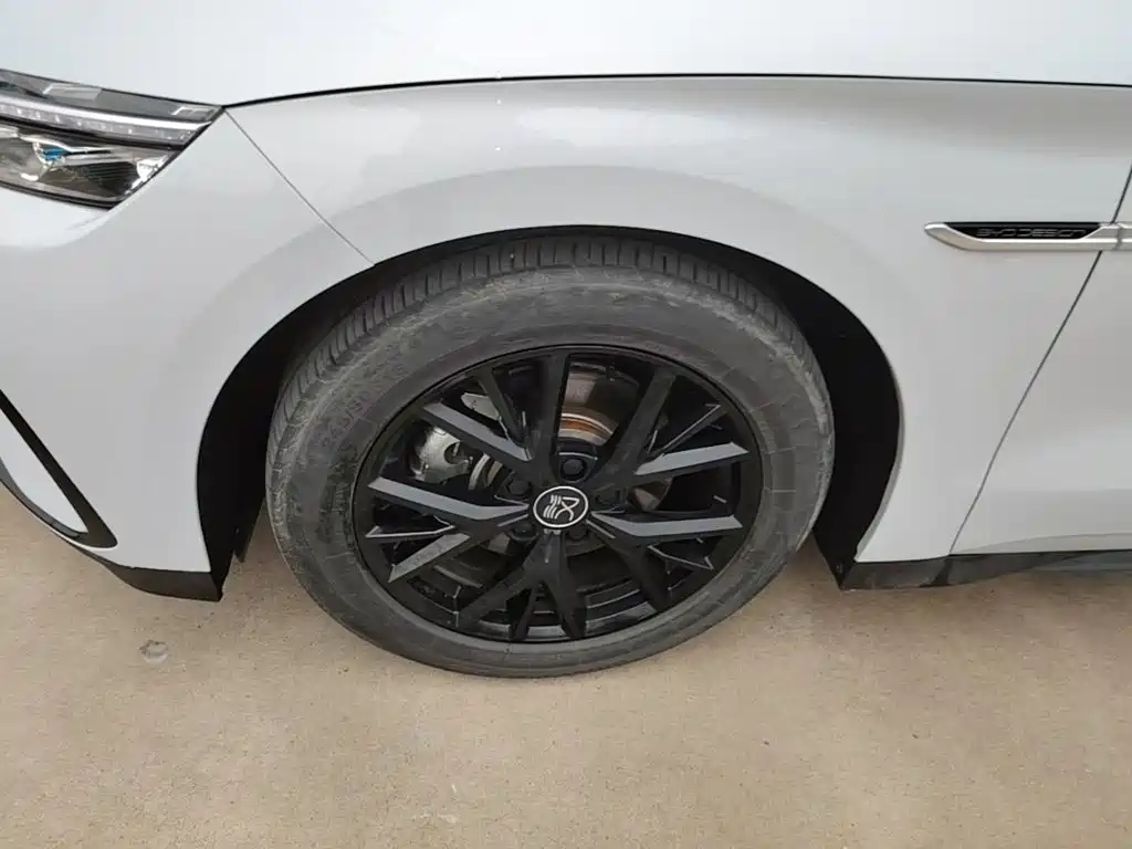 BYD Han — миниатюра 23