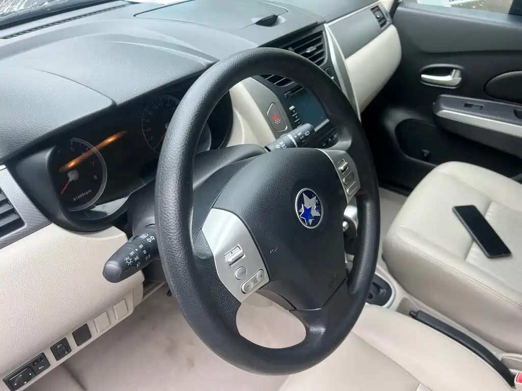 Venucia R50 — миниатюра 11
