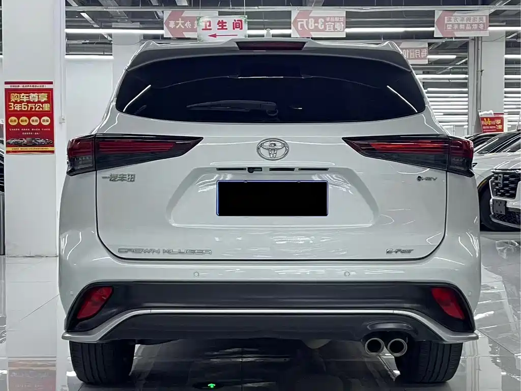 Toyota Crown Kluger — миниатюра 8