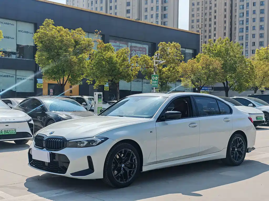 BMW 3 Series 2025
