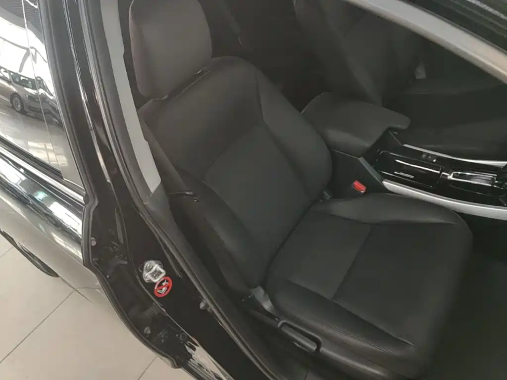 Honda Accord — миниатюра 25