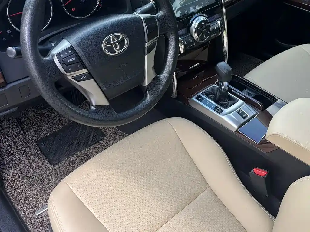 Toyota Reiz — миниатюра 2