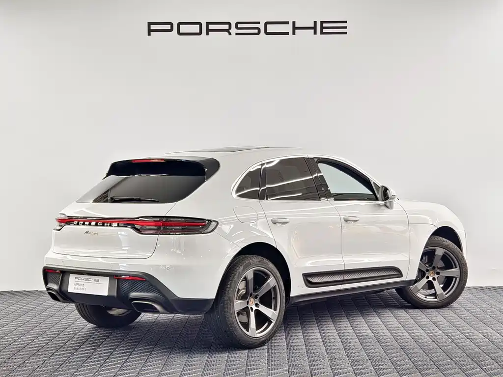 Porsche Macan — миниатюра 6