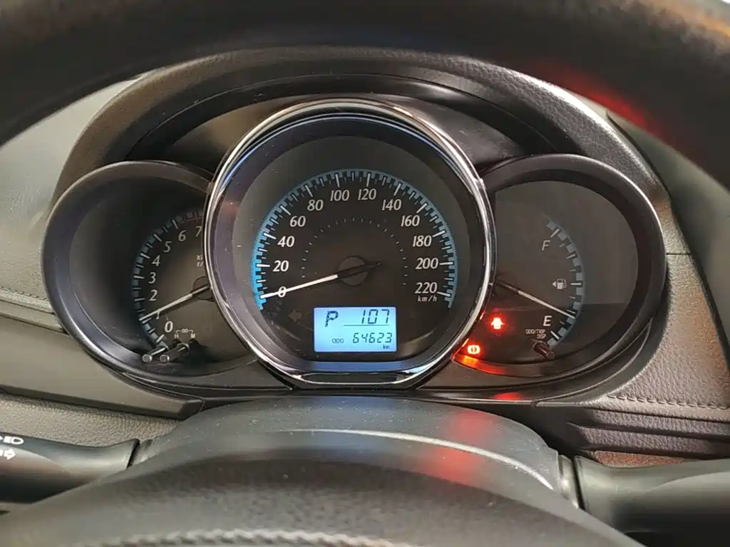 Toyota Yaris L — миниатюра 12