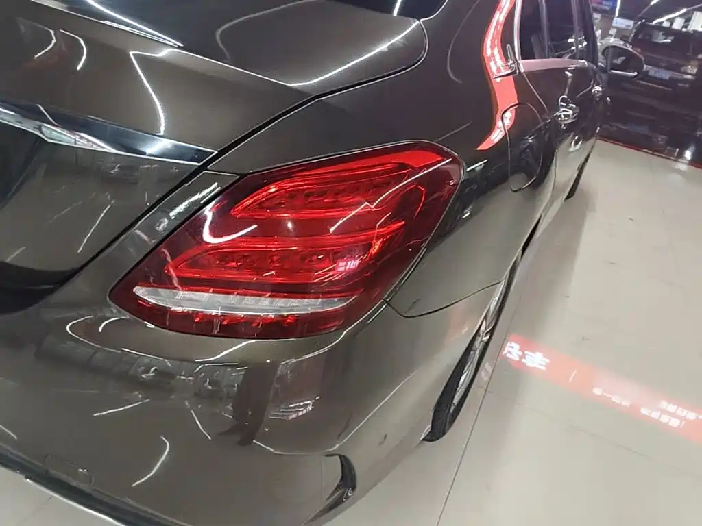 Mercedes-Benz C-Class — миниатюра 8