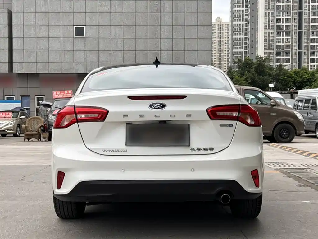Ford Focus — миниатюра 6