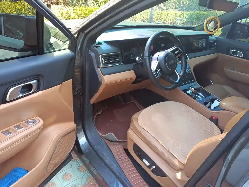Li Auto Li ONE — миниатюра 12