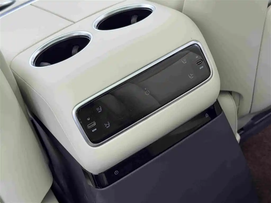 Li Auto Li L9 — миниатюра 17