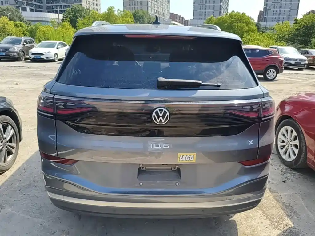 Volkswagen ID.6 X — миниатюра 6