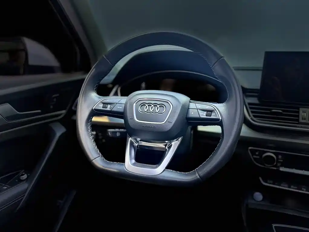 Audi Q5L 2022 Белый из Китая
