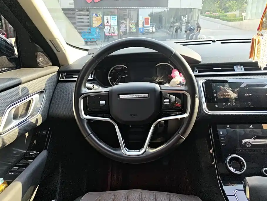 Land Rover Velar — миниатюра 14