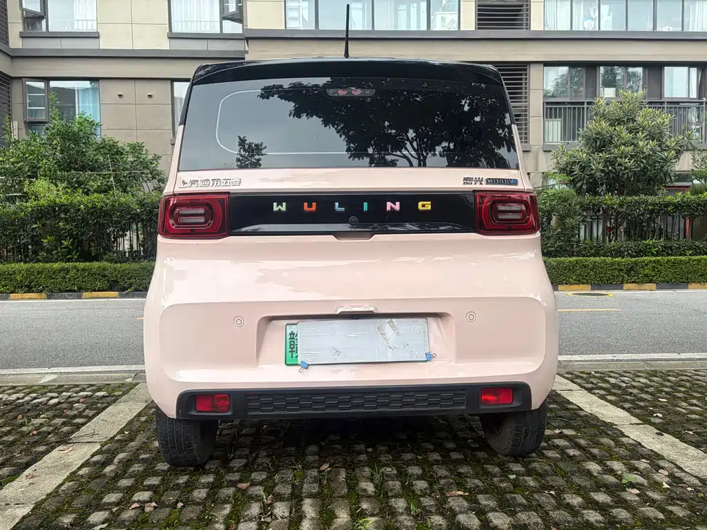 Wuling MINIEV — миниатюра 5