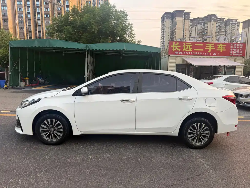 Toyota Corolla — миниатюра 4