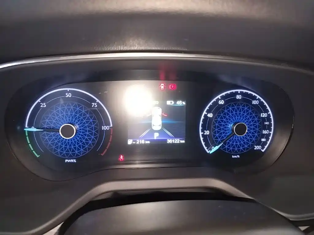 Hongqi Hongqi E-QM5 — миниатюра 12