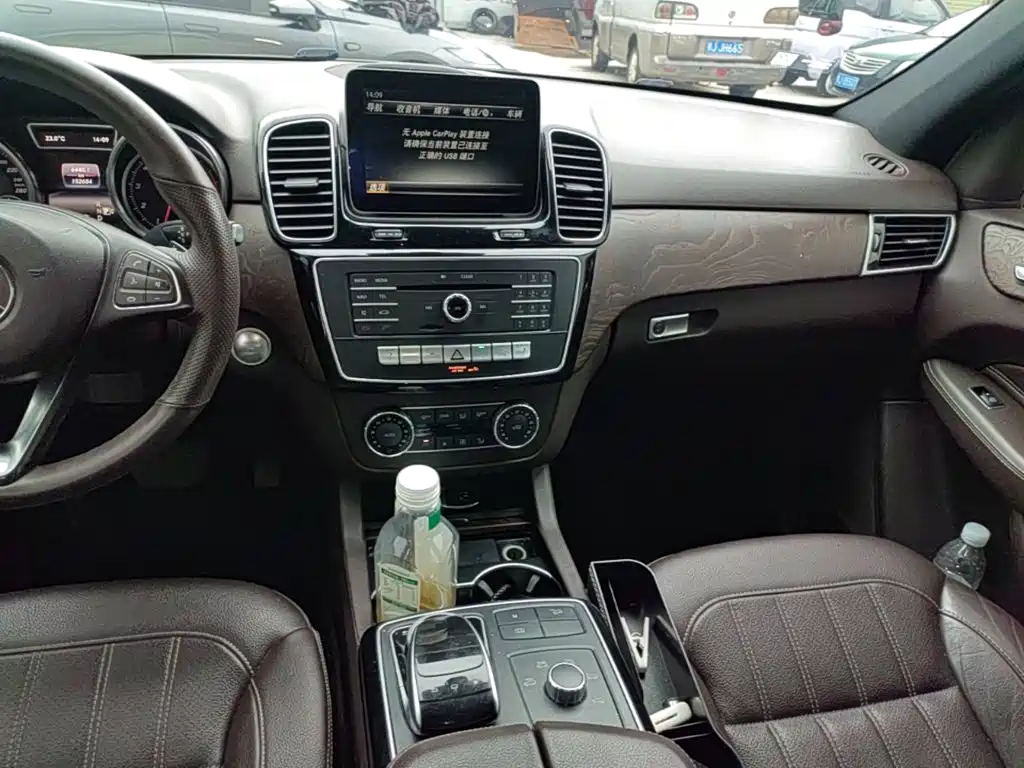 Mercedes-Benz GLE (Import) — миниатюра 13