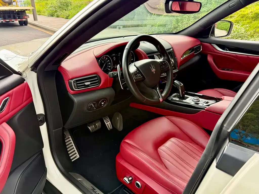 Maserati Levante — миниатюра 12