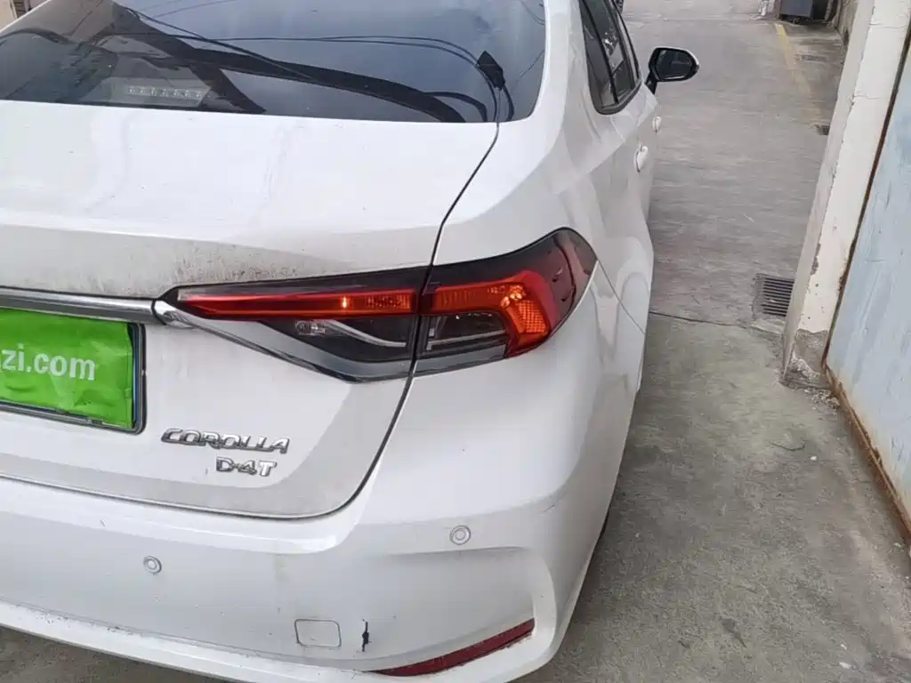 Toyota Corolla — миниатюра 8