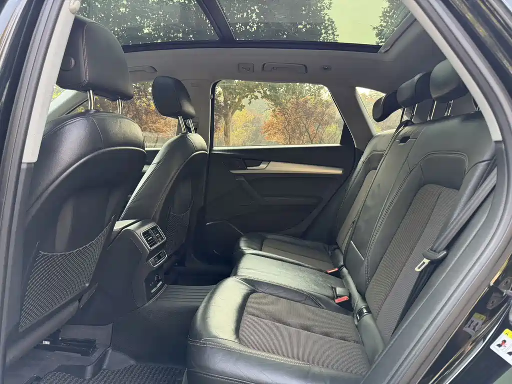 Audi Q5L — миниатюра 9
