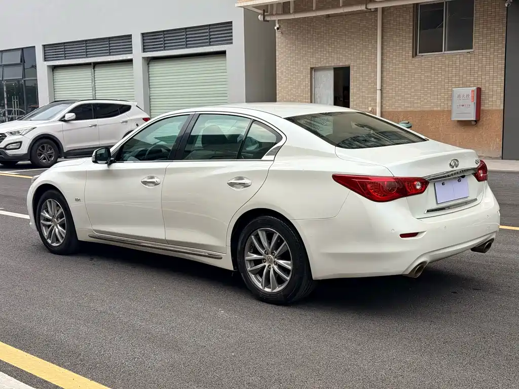 Infiniti Q50L — миниатюра 7