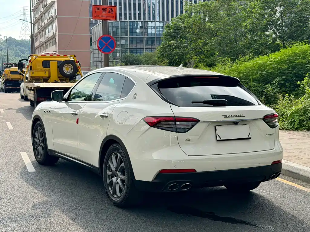 Maserati Levante — миниатюра 5