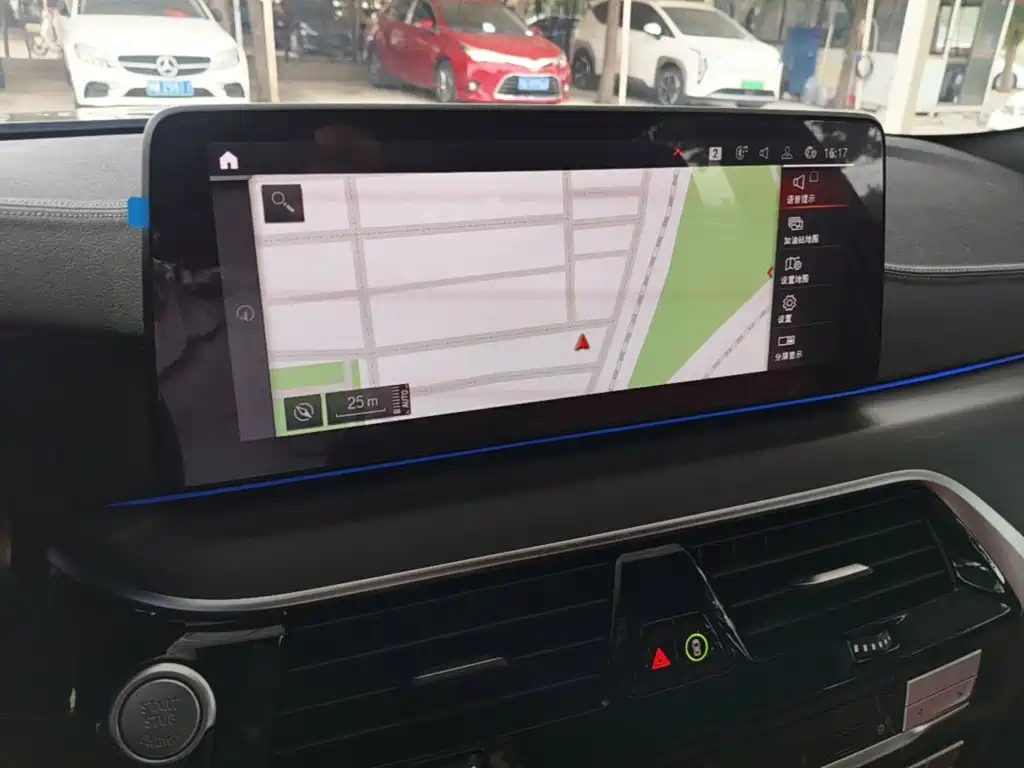 BMW 5 Series — миниатюра 13