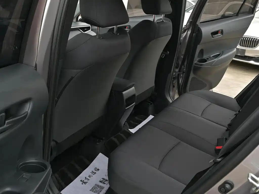Toyota Corolla Cross — миниатюра 8
