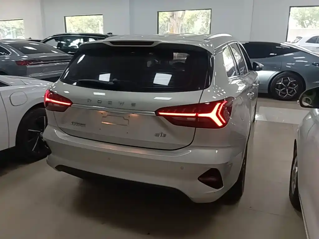 Roewe Ei5 — миниатюра 7